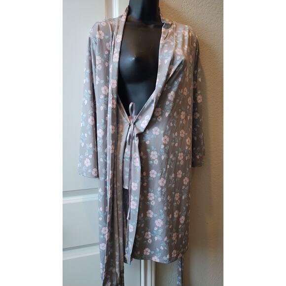 Nanette Lepore women's  2pc robe and Short Sleepwear Sz L/G. - Picture 4 of 16
